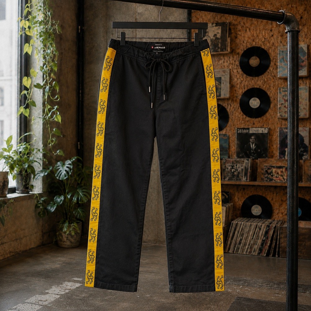 Airwalk x Forever 21 Mens Black Yellow Side Stripe Skate Pants Medium